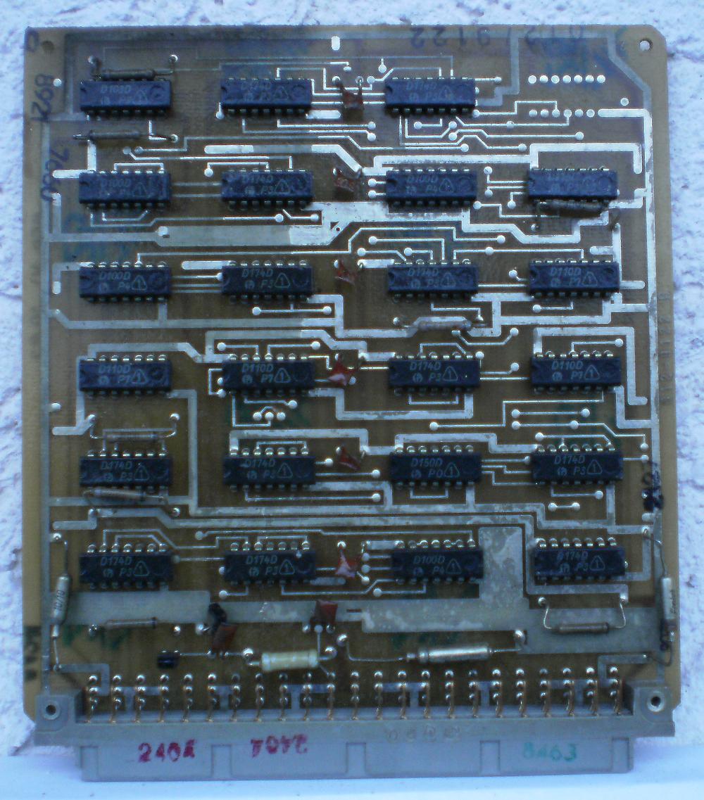  robotron ANA-Bildschirm, 012-9122, mit 4375 kHz Quarz 
